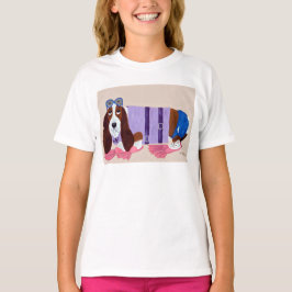 フラッパーを付けたバセットハウンド Tシャツ