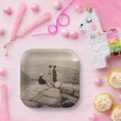 フラッパー女の子サンライズクフーピラミッド、エジプト1920 ペーパープレート (パーティー)