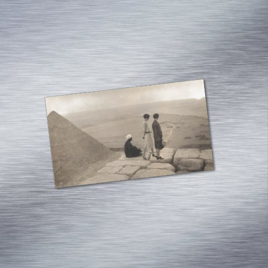 フラッパー女の子サンライズクフーピラミッド、エジプト1920 マグネット名刺 (インサイチュ)