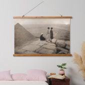 フラッパー女の子サンライズクフーピラミッド、エジプト1920 吊り下げ型タペストリー (寝室)