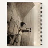 フラッパー・ガールズ サンライズ クフのピラミッド, エジプト 1920 ノートブック (裏面)