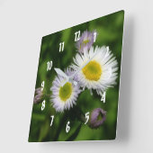 フラバン小デイジーの花 スクエア壁時計 (傾斜)