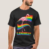 フラミンゲイゲイフラミンゴLgbtプライドレズビアン誇りを持ったLg Tシャツ (正面)