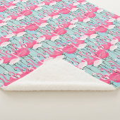 フラミンゴのピンクと白の群れ シェルパブランケット (3/4)