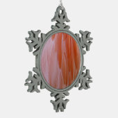 フラミンゴのピンク色の羽 スノーフレークピューターオーナメント (左)