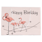 フラミンゴの大きいピンクのトリオのハッピーバースデーのギフトバッグ ラージペーパーバッグ (裏面)