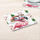 フラミンゴクリスマスをテーマにした スクエアペーパーコースター (アングル)