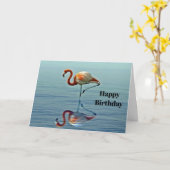 フラミンゴピンク反射ワイルドライフフォト誕生日 カード (黄色い花)