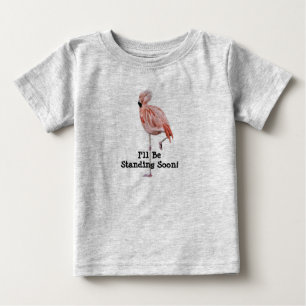 フラミンゴ立ちベビーTシャツすぐ立ち ベビーTシャツ