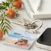 フラミンゴ退職したオンビーチハット&サングラス キーホルダー (正面右)