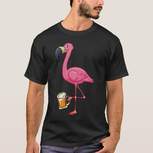 フラミンゴ飲みビールおもしろい- Pink Flamingo Tシャツ (正面)