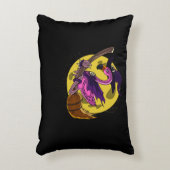 フラミンゴ魔女が箒に乗って魔法のハロウィーン アクセントクッション (正面(垂直))