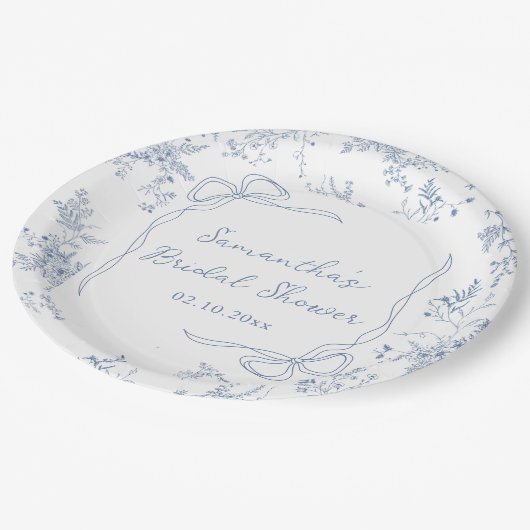 フラワーの何か青いリボンのウェディングシャワーパーティー ペーパープレート (アングル)