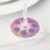 フラワーオブライフ – ヴィンテージスタイル銀河系宇宙1 ワイングラスタグ (クローズアップ)