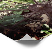 フラワーガーデンさびた車輪およびポンプ ポスター (角)