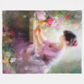 フラワーガーデンの少女 フリースブランケット (正面(横))