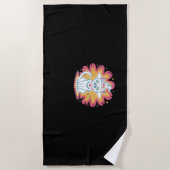 フラワーサイケデリックオーバーサイズTシャツ付き黒猫 ビーチタオル (正面)