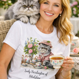フラワーハットと真珠の紅茶会のペルシャ猫 Tシャツ