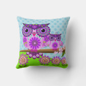 フラワーパワーのフクロウおよび彼女のowlet クッション (裏面)