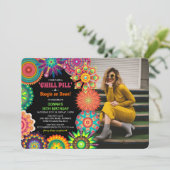 フラワーパワー70さんのカラフル誕生日パーティー 招待状 (スタンド正面)