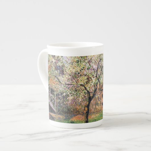 フラワープラムの木、エラグニーカミーユピサロ ボーンチャイナマグカップ (正面左)