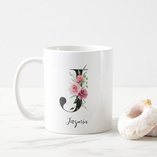 フラワーリングイニシャル J ピンクのバラ 編集可能な名前 コーヒーマグカップ (ドーナツ)