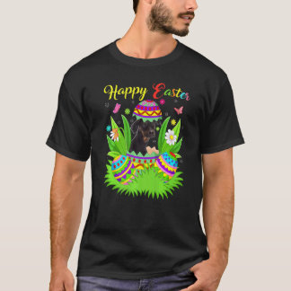 フラワーリースターエッグ 楽しいドーベルマンピンシャー犬 イースター Tシャツ