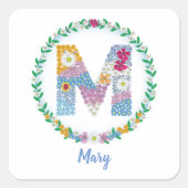 フラワーレターイニシャル「M」の名前パーソナライズされた付き スクエアシール (正面)