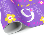 フラワー名前をカスタムするマディソン9thバースデーラップ ラッピングペーパー (ロールコーナー)