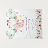 フラワー虹色ユニコーンの女の子の誕生日ウェルカム タペストリー (正面(横))