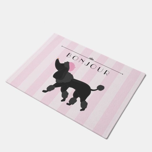 フランスのなプードルが付いているシックなパリのピンクのストライプ ドアマット (アングル)