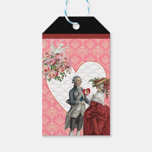 フランスのなロココ様式のカップルおよびピンクのダマスク織のバレンタイン ギフトタグ (正面)