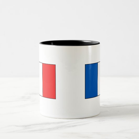 フランスのな旗のTシャツおよびギフト ツートーンマグカップ (中央)