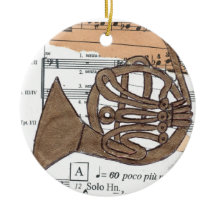 (フランスのな)角のオーナメント