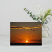 フランスのカイユースシュルメールでの夕日 箔シーズンポストカード (立ち正面)