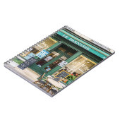 フランスのカフェ:ベルサイユの居心地の良いシーン。 ノートブック (左側)