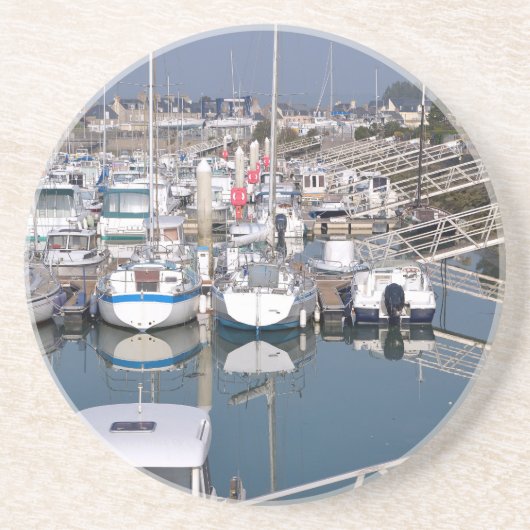 フランスのセントヴァーストラフーグ港 コースター (正面)