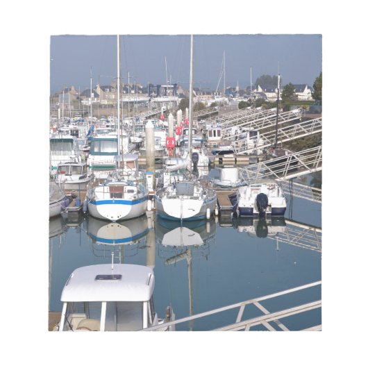 フランスのセントヴァーストラフーグ港 ノートパッド (正面)