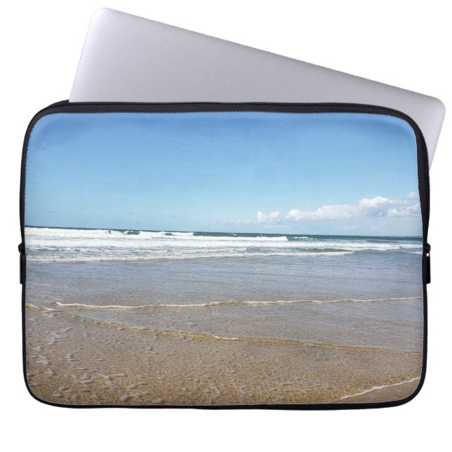 フランスのソラックシュルメールの沿岸ビーチビュー ラップトップスリーブ (正面)