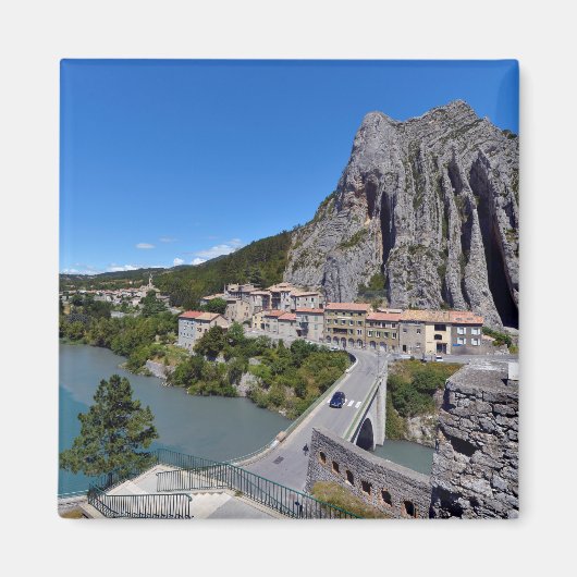 フランスのデュランスの銀行のシスタロン マグネット (正面)