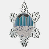 フランスのフォートマホンビーチのカモメ。 スノーフレークピューターオーナメント (右)