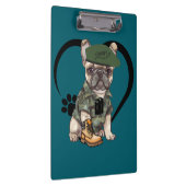 フランスのブルドッグパピー迷彩柄服&グリーンベレー クリップボード (右)