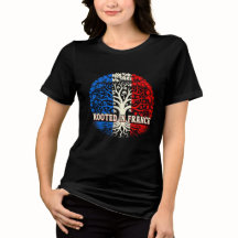 フランス愛に根ざしたTシャツ
