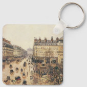 フランス演劇広場、パリの雨（1898） カミーユ・ピサロによる印象派の美術品 キーホルダー (裏面)