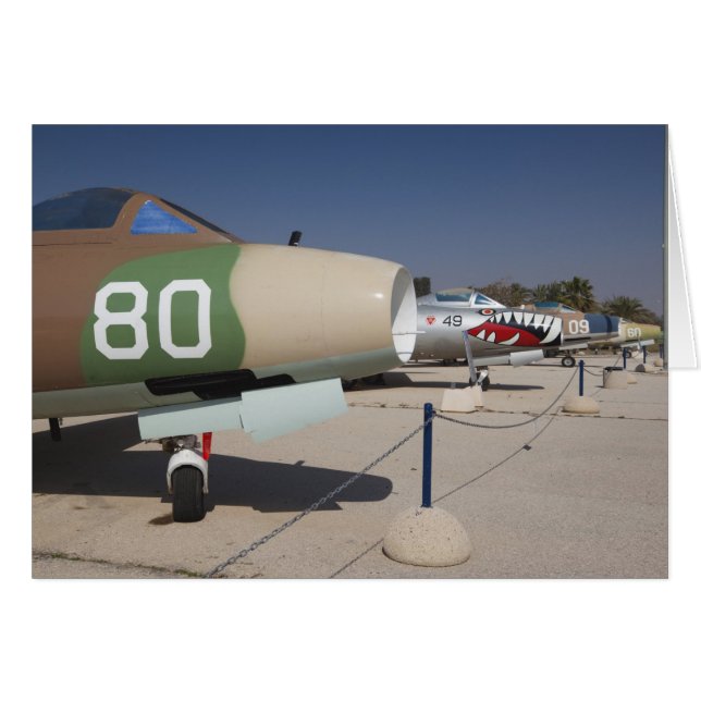 フランス製ミステール戦闘機 (正面横)