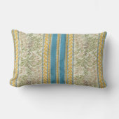 フランス語は花の生地の一見を刺繍しました ランバークッション (正面)