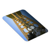 フランス、アヴィニョン。ザポントデュガードローマ水道 マグネット (右側)