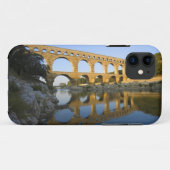 フランス、アヴィニョン。ポン・デュ・ガール ローマ時代の水道橋 Case-Mate iPhoneケース (裏面(横))