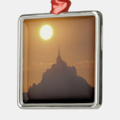 フランス、ノルマンディ。モンサンミシュレ メタルオーナメント (左)