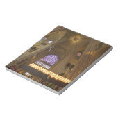 フランス、パリ。ノートルダム大聖堂インテリア。 ノートパッド (回転)